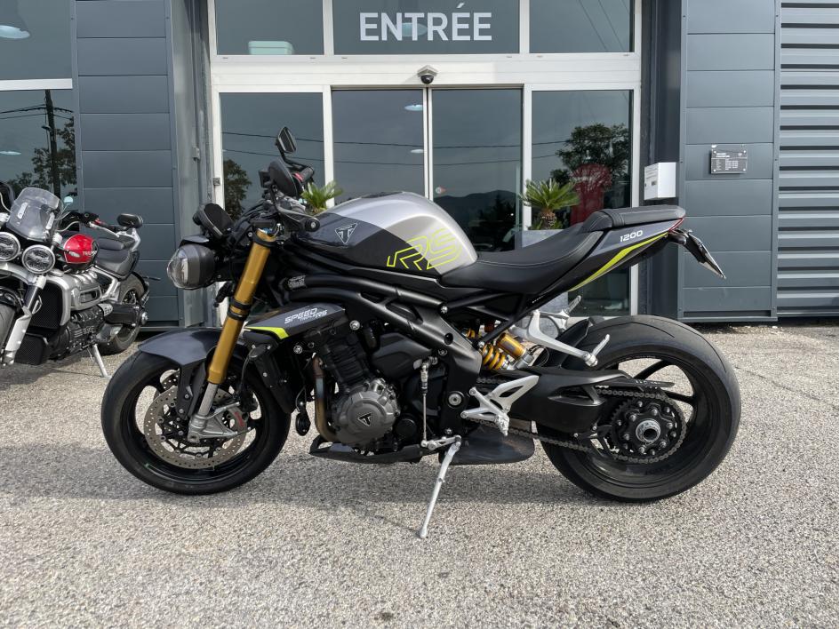TRIUMPH SPEED TRIPLE 1200 RS