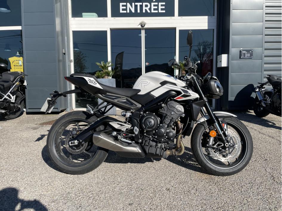 TRIUMPH STREET TRIPLE 765 R