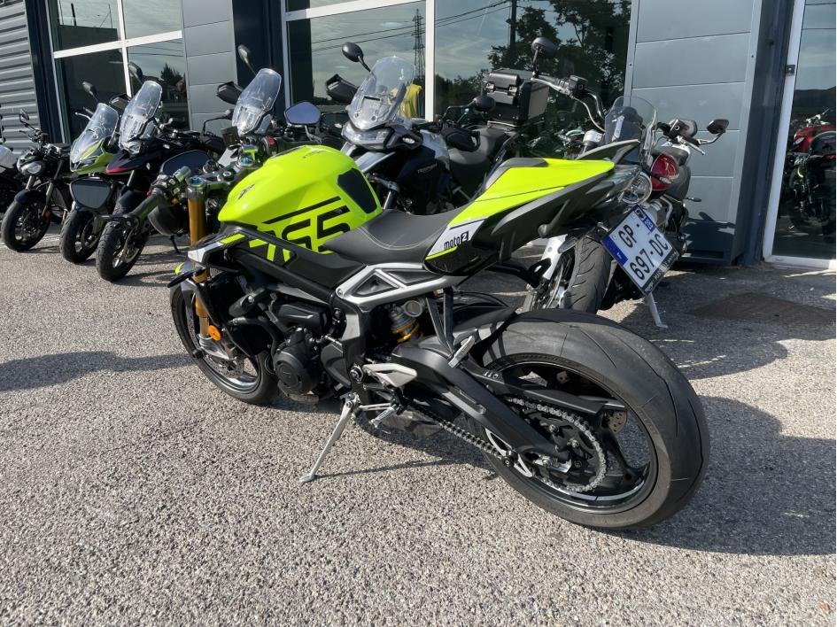 TRIUMPH STREET TRIPLE 795 MOTO 2