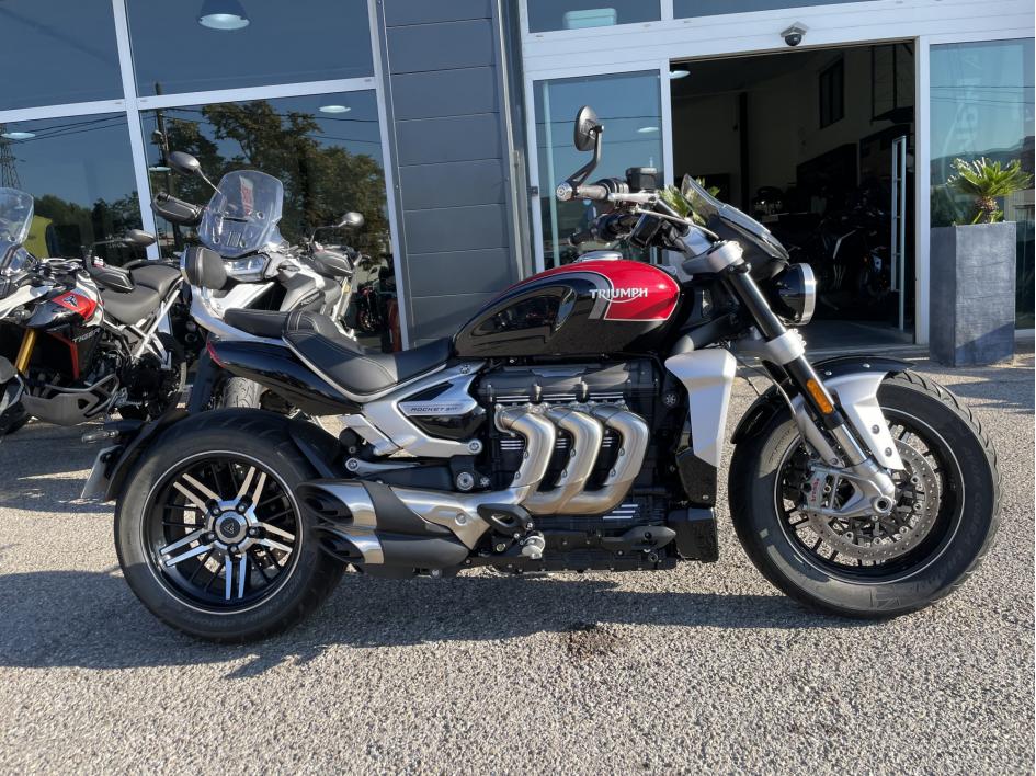 TRIUMPH ROCKET 3 GT