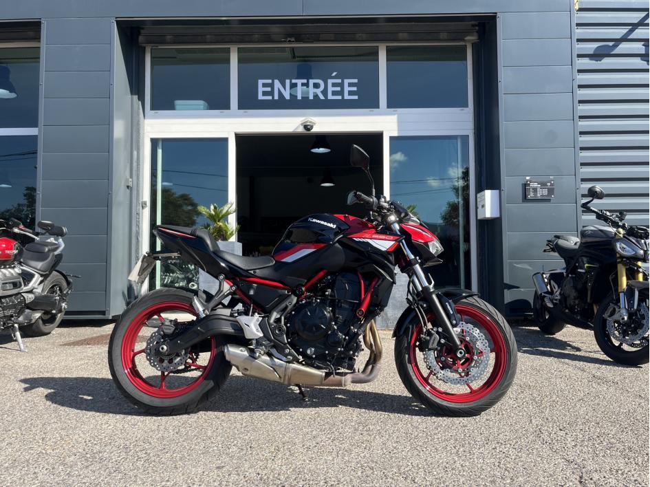 KAWASAKI Z650 - Z650