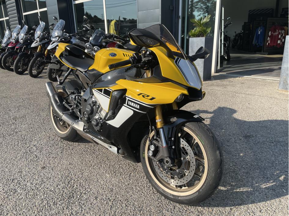 YAMAHA YZF 1000 R1 60TH