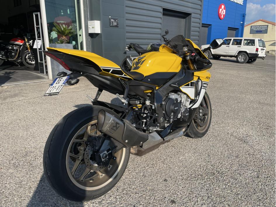 YAMAHA YZF 1000 R1 60TH