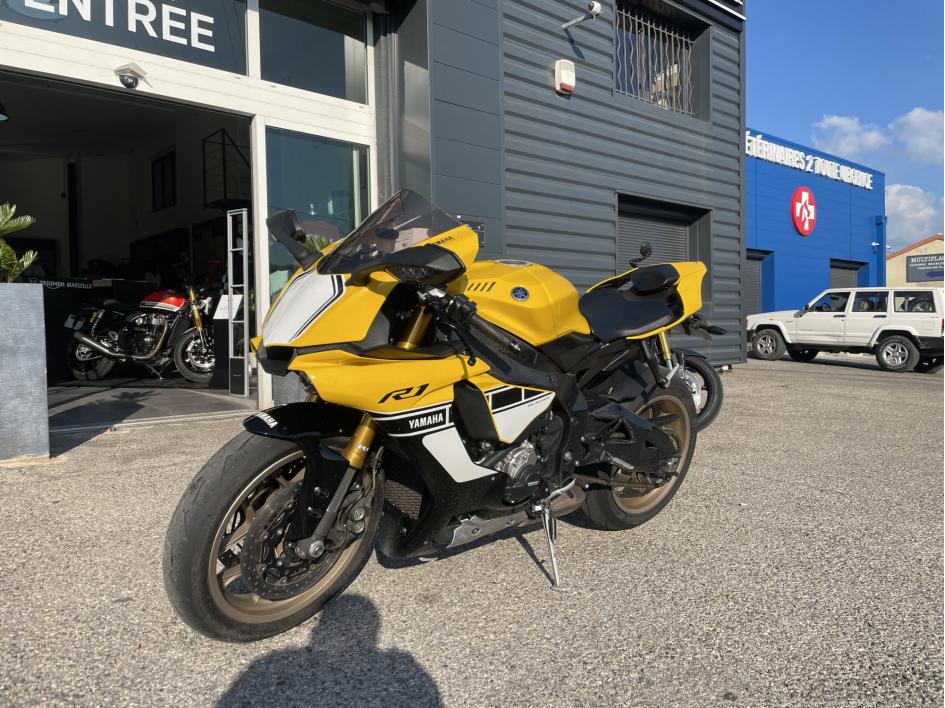 YAMAHA YZF 1000 R1 60TH