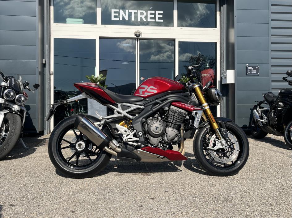 TRIUMPH SPEED TRIPLE 1200 RS