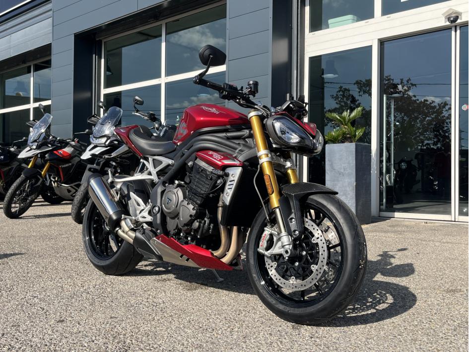 TRIUMPH SPEED TRIPLE 1200 RS