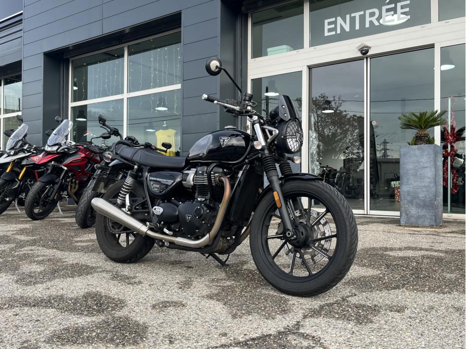 TRIUMPH SPEED TWIN 900