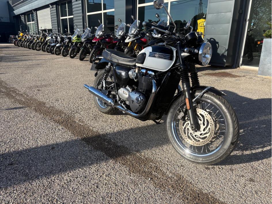 TRIUMPH BONNEVILLE T120