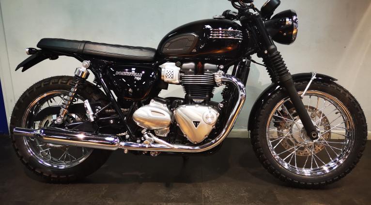 Une BONNEVILLE T100 qui change de l'ordianaire!